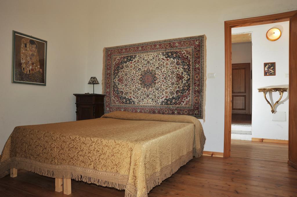 Campi Elisi B&B Sassari Phòng bức ảnh